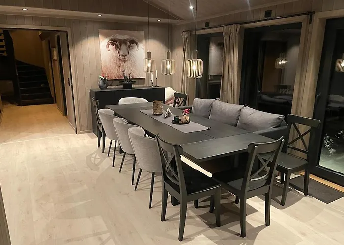 Alpehytte Fjellro Budor - In Out Loten