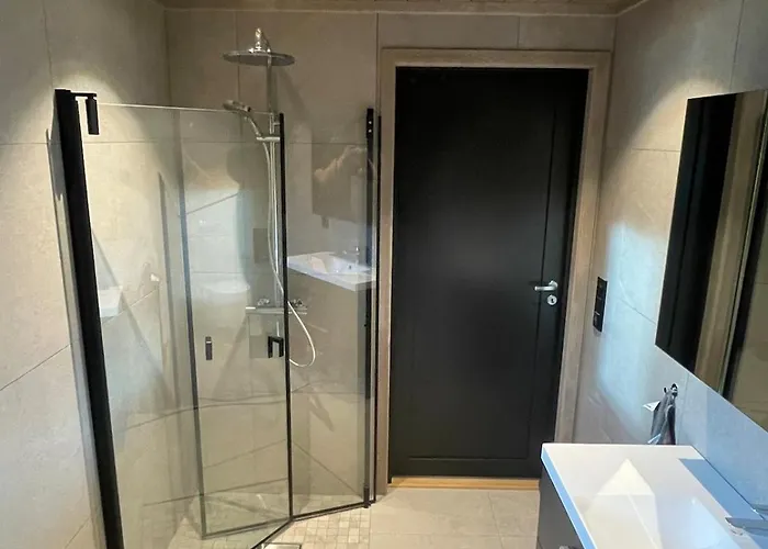 Fjellro Budor - In Out Loten